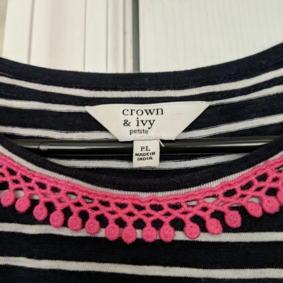 Tops - Picture 2 of 2